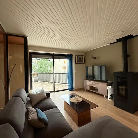 Cosy Maison Familiales 라라건